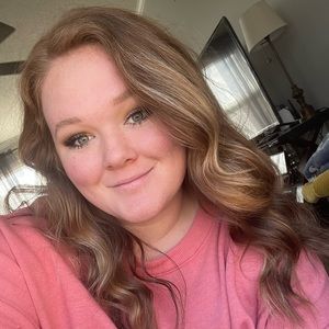 Meet your Posher, Michaela